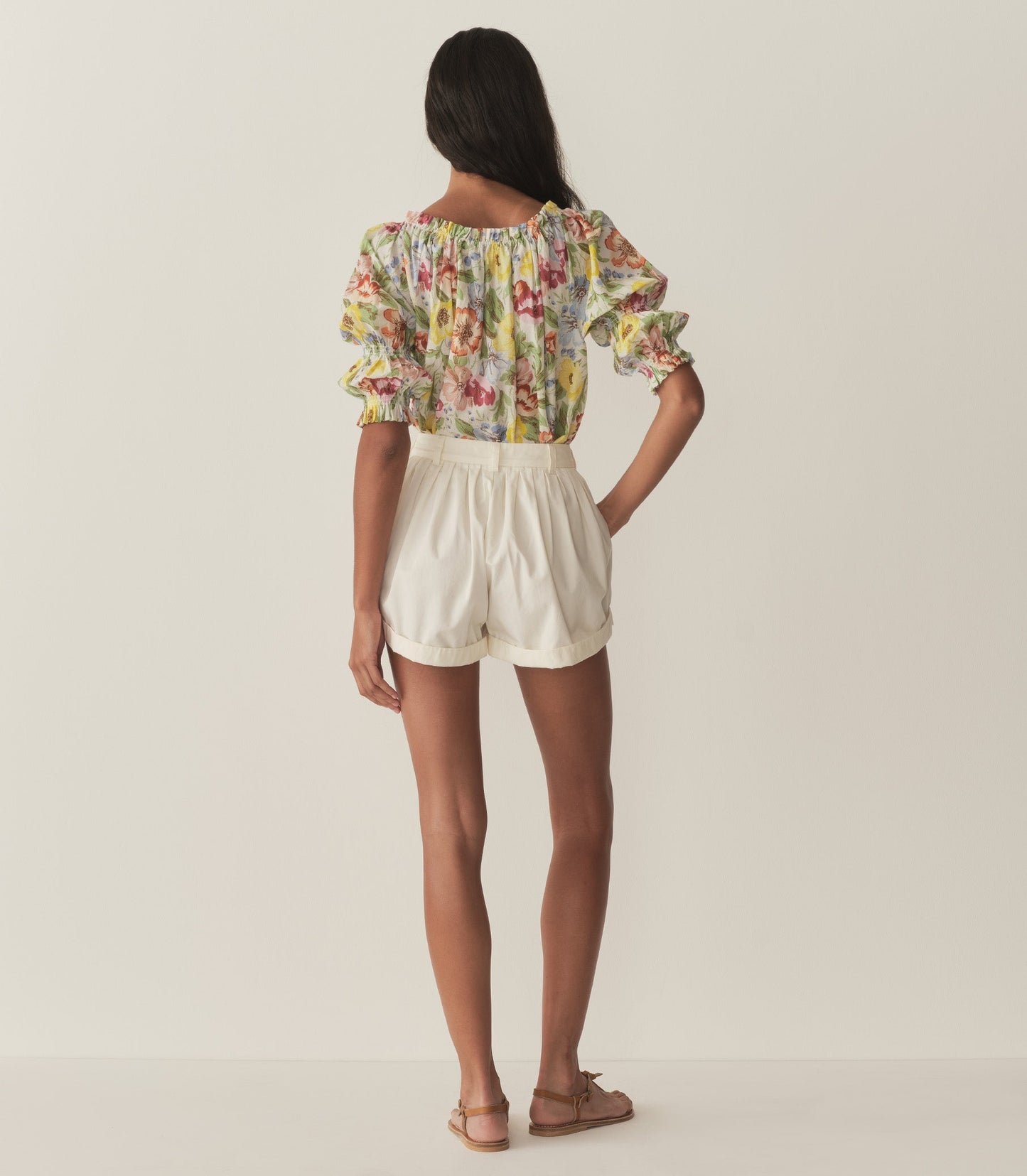 INEZ TOP -- BLANC ANEMONE BLOOM