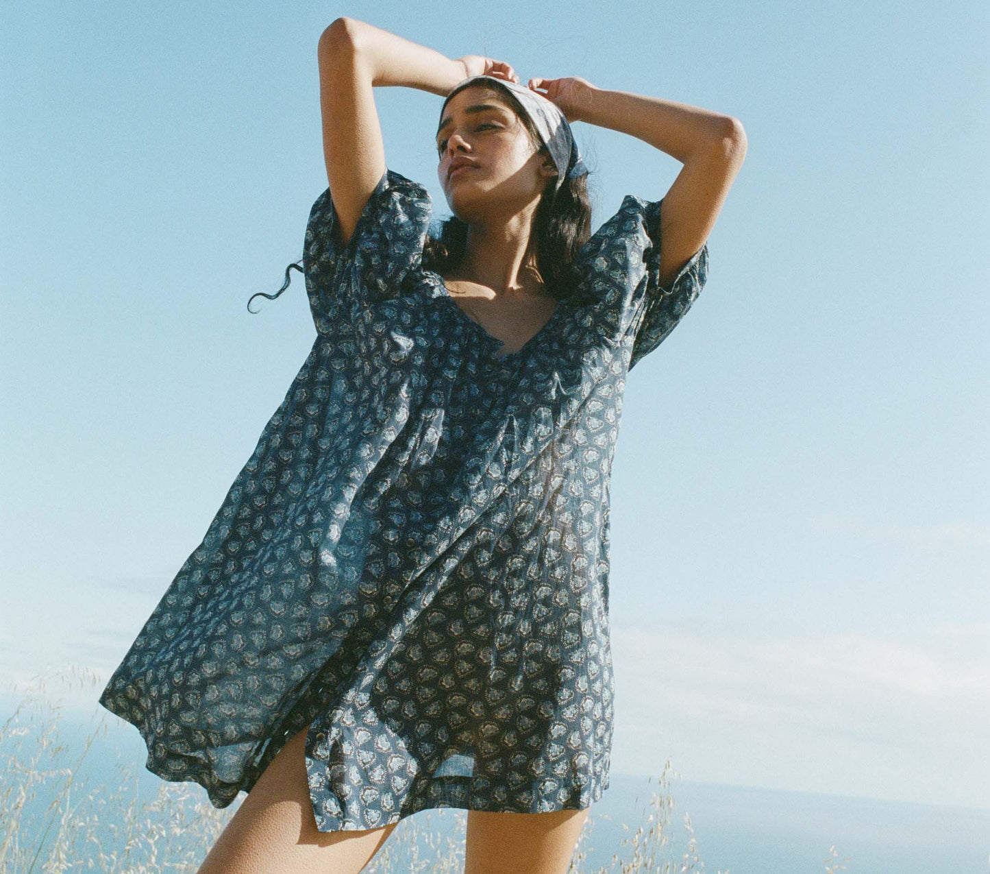 HMD -- JOSETTE DRESS -- BLEU BEDFORD PAISLEY