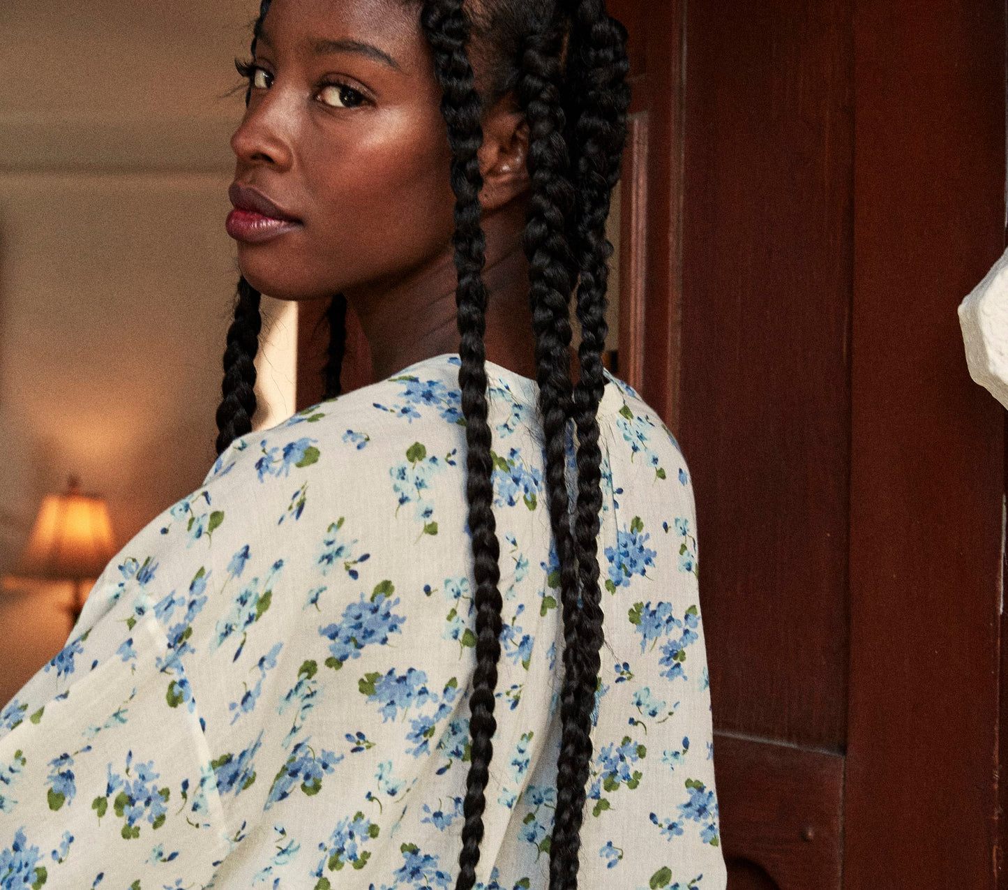 HMD -- THE JANE BLOUSE -- BLUE PRIMROSE FLORAL