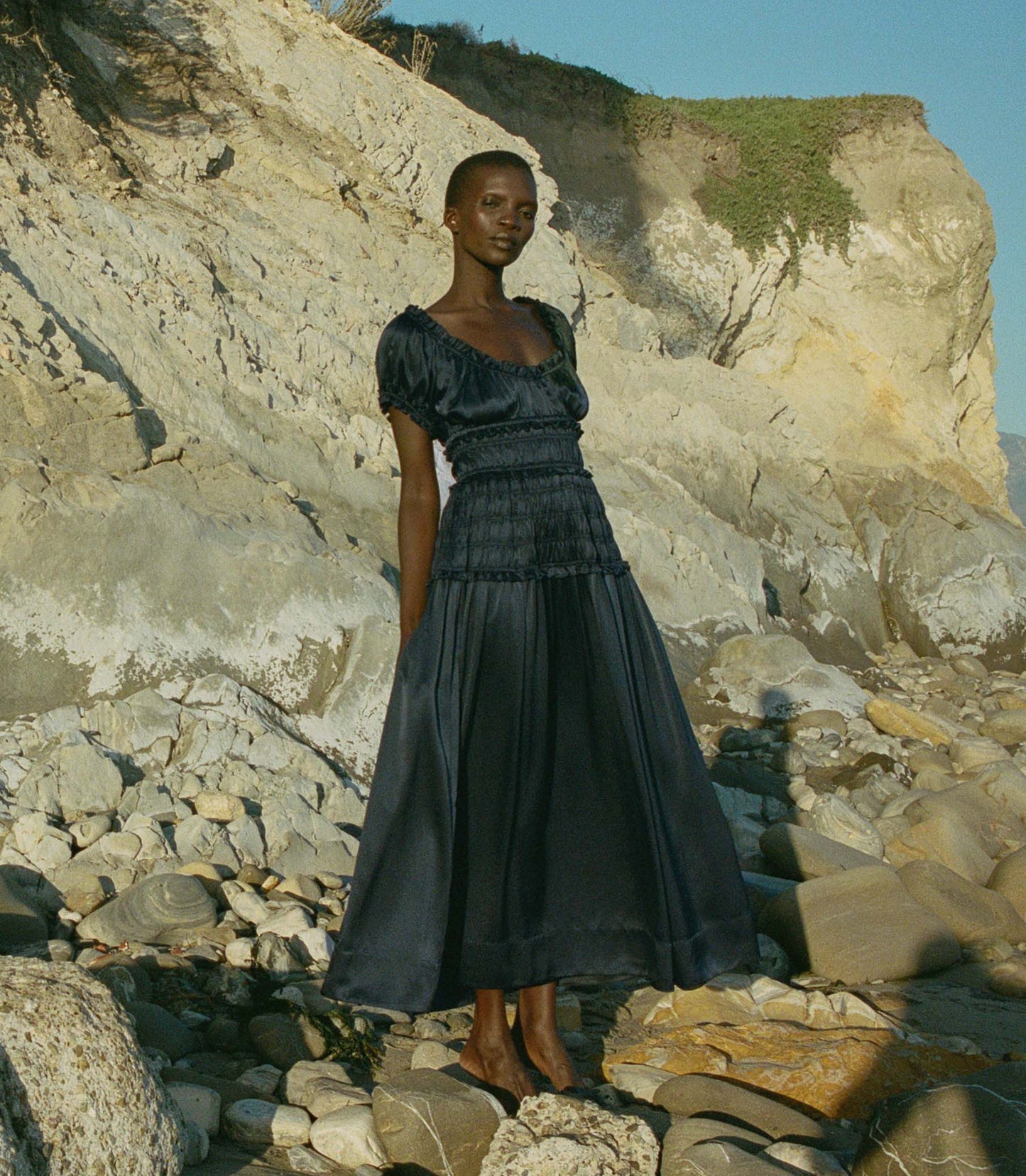 HMD -- LEANNE DRESS -- NAVY