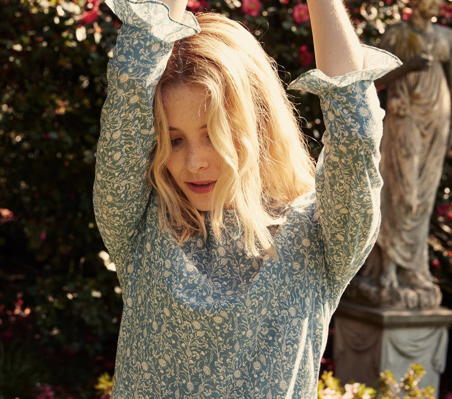 HMD -- LOIRE DRESS -- CHINA BLUE MINI EARL FLORAL