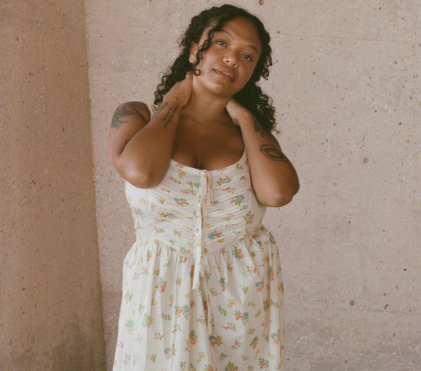 HMD -- MAE DRESS -- DILYS POSY