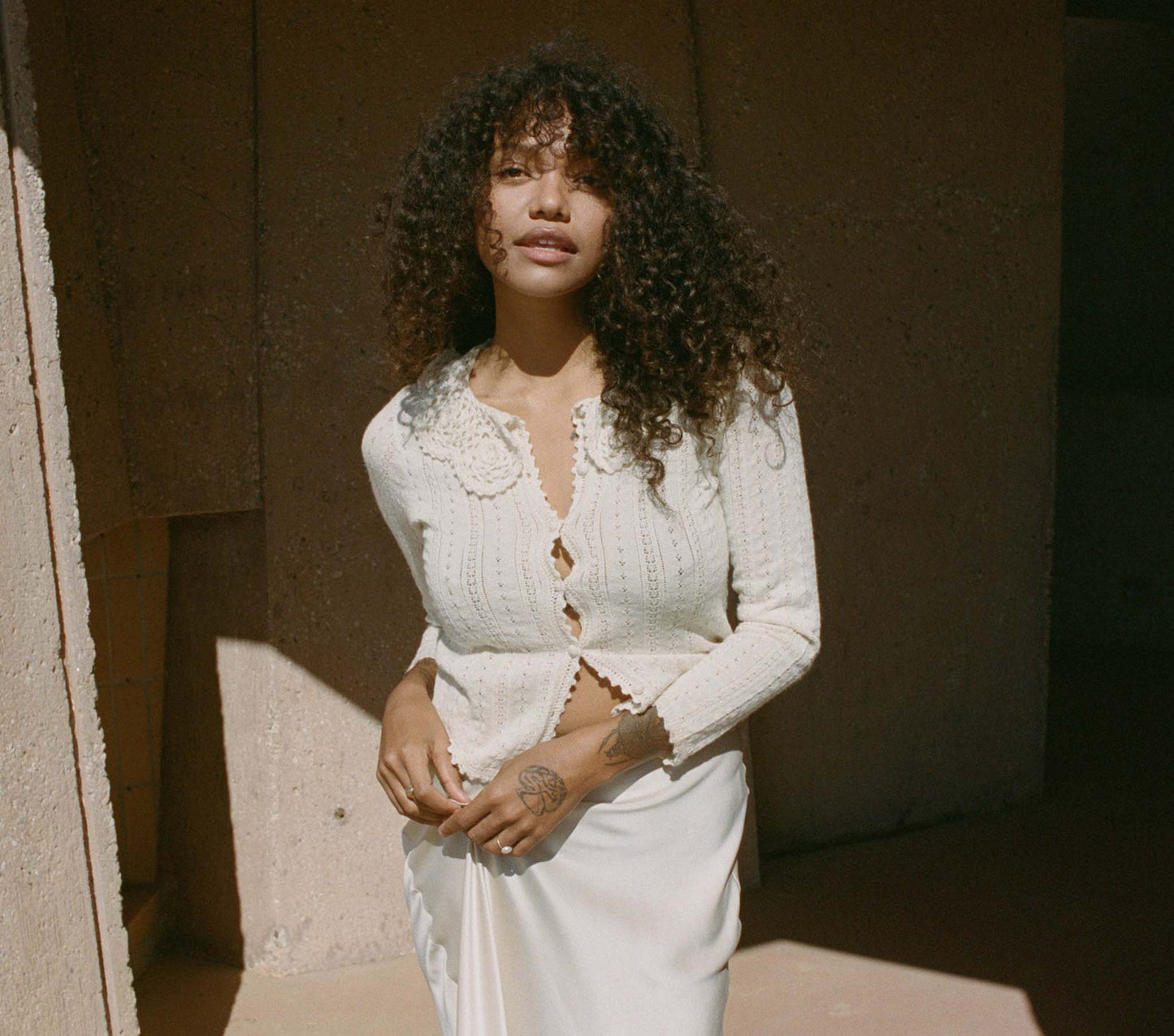 HMD -- MARIANA CARDIGAN -- MOONSTONE