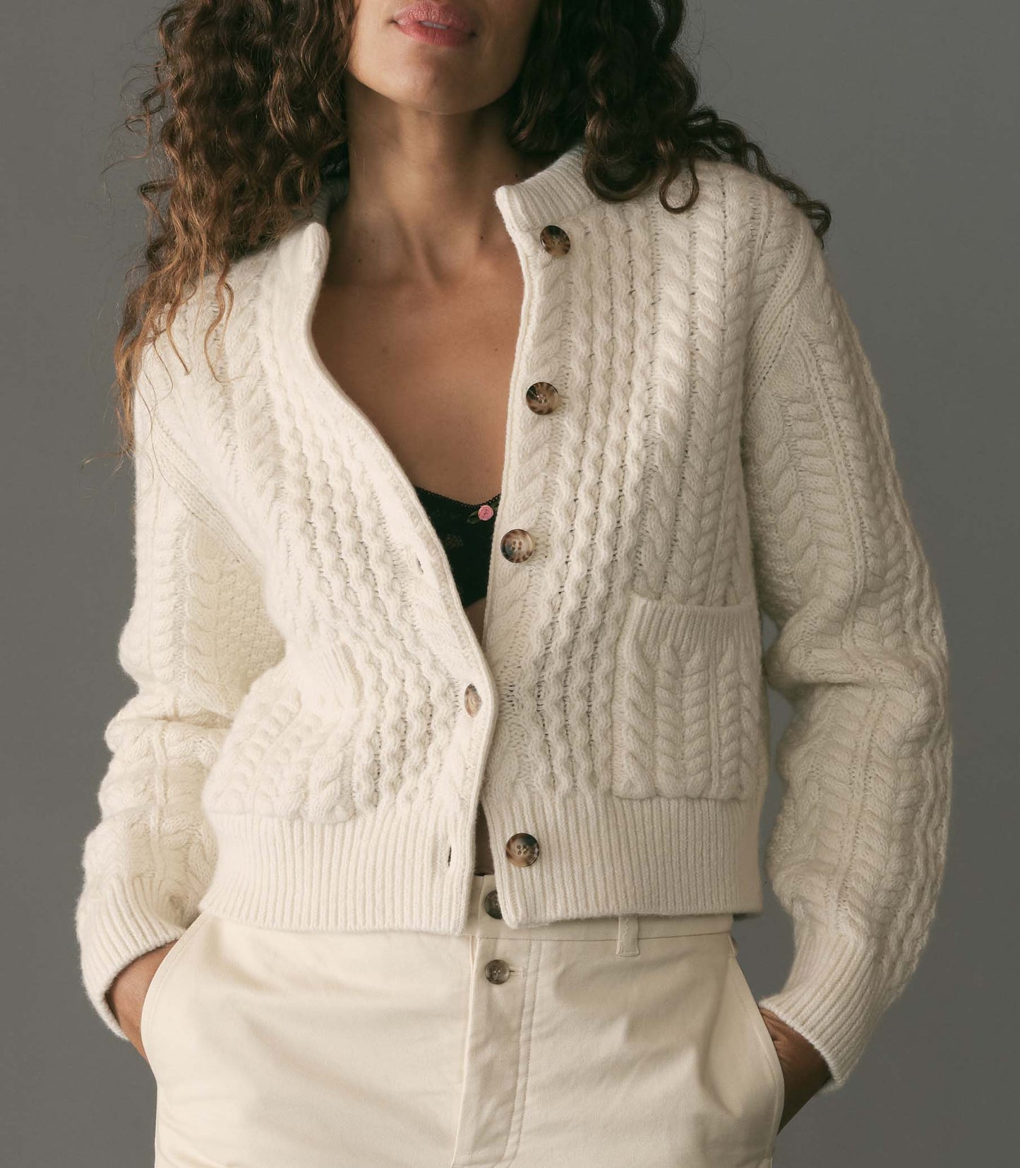 HMD -- MERCINA CARDIGAN -- IVORY