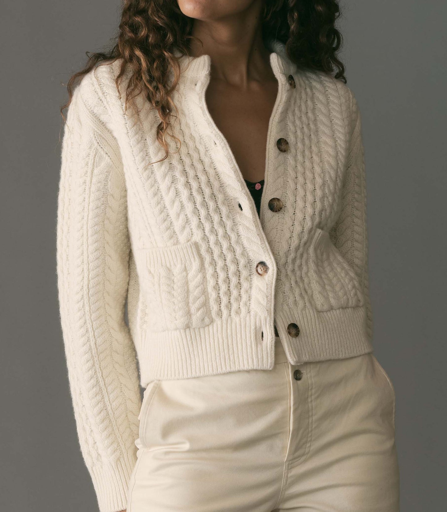 HMD -- MERCINA CARDIGAN -- IVORY
