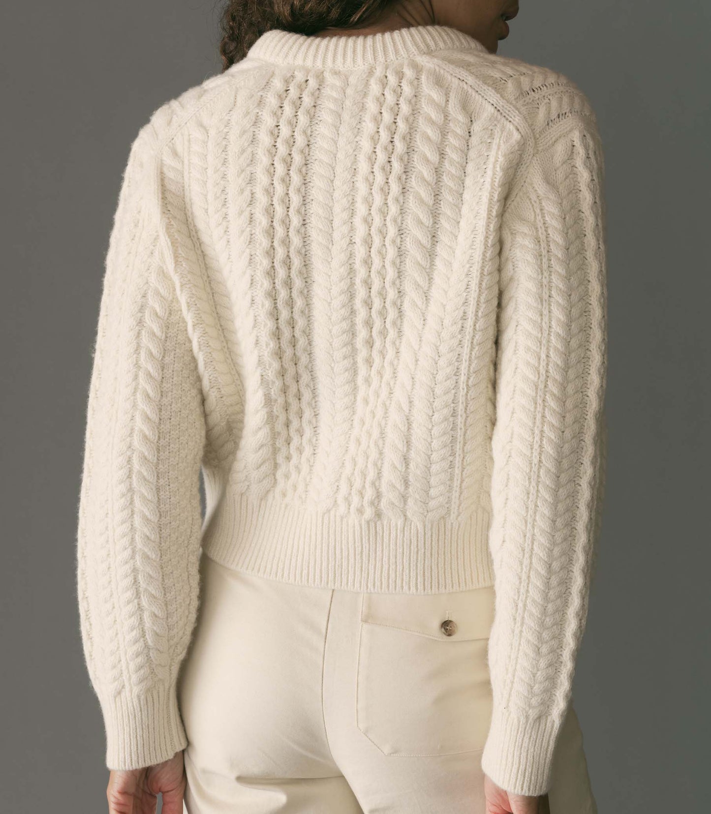 HMD -- MERCINA CARDIGAN -- IVORY