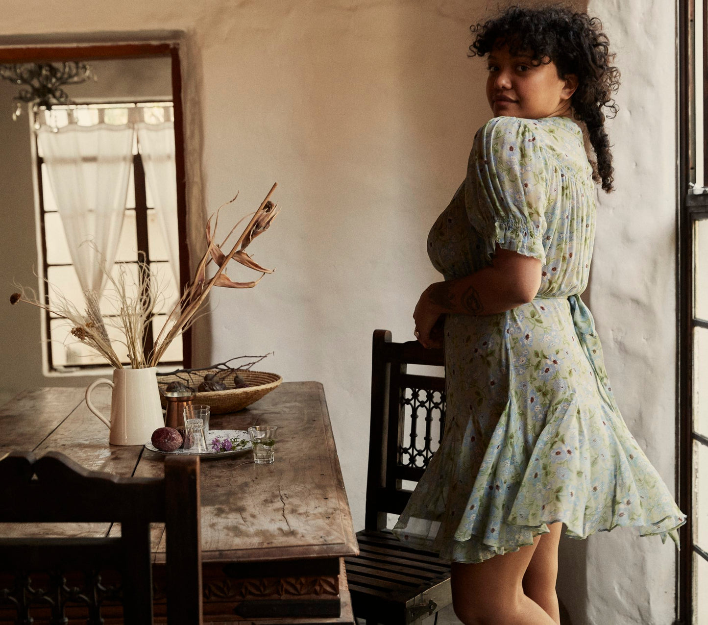 HMD -- MIRA DRESS -- GREEN STRAWBERRY MOON FLORAL