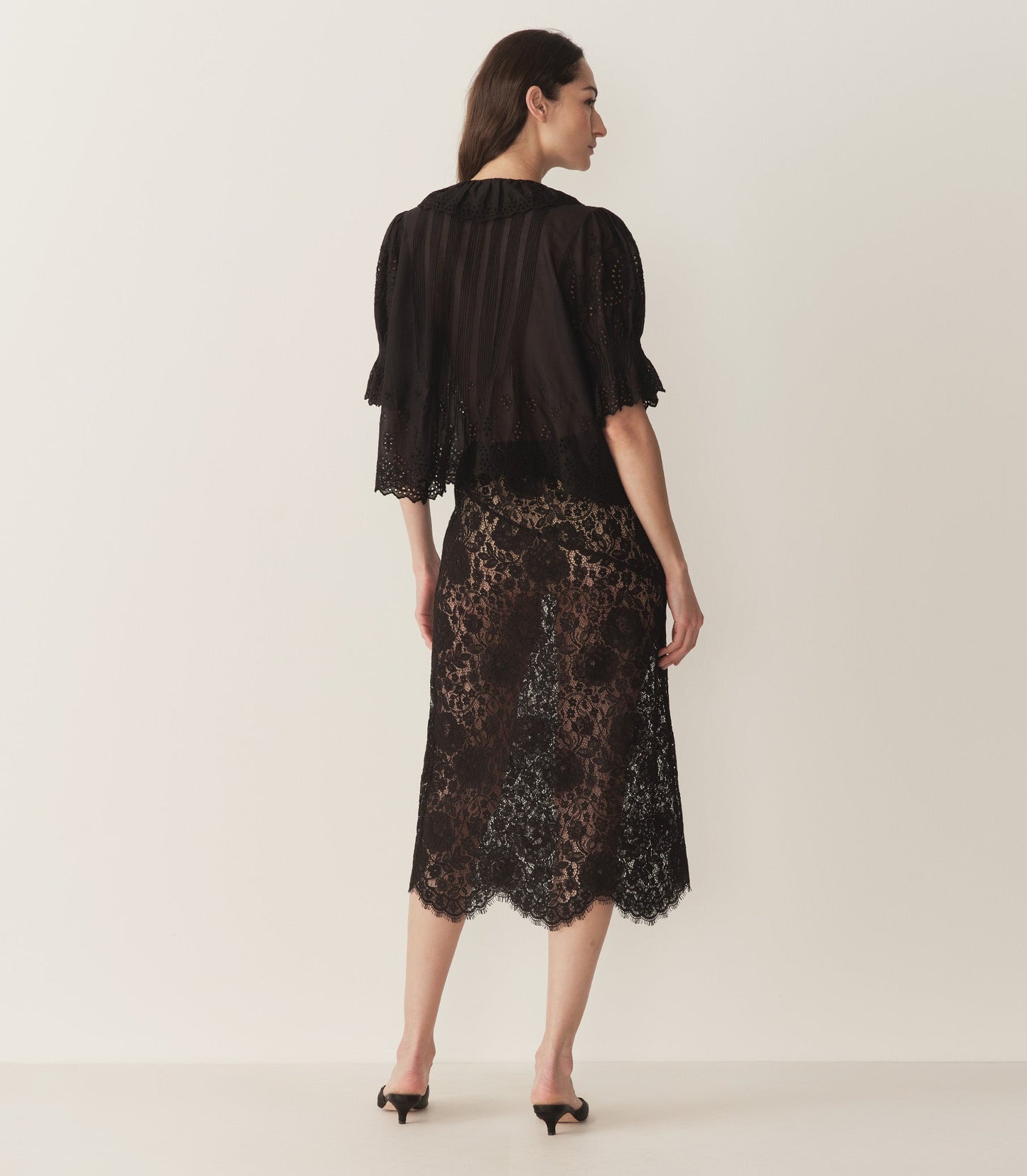 NANDI SKIRT -- BLACK