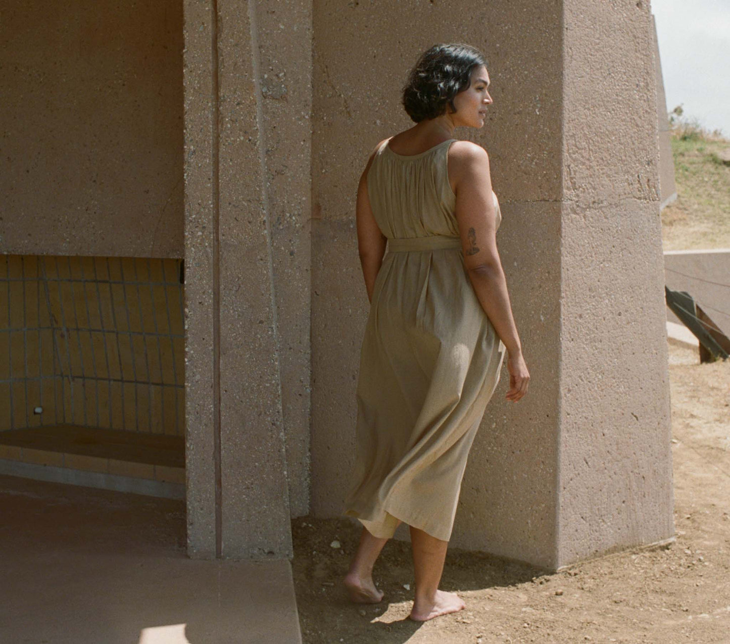 HMD -- NEVITA DRESS -- DRIFTWOOD