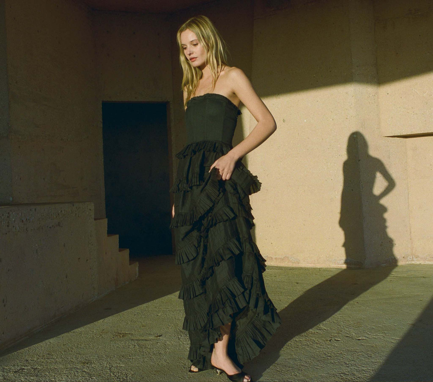 HMD -- OPERETTA DRESS -- BLACK