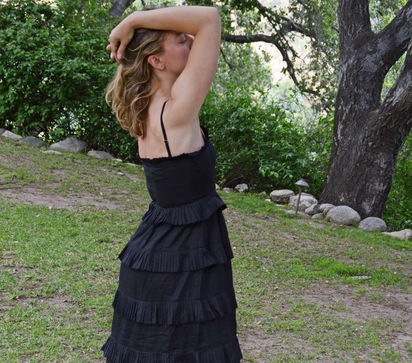 HMD -- OPERETTA DRESS -- BLACK