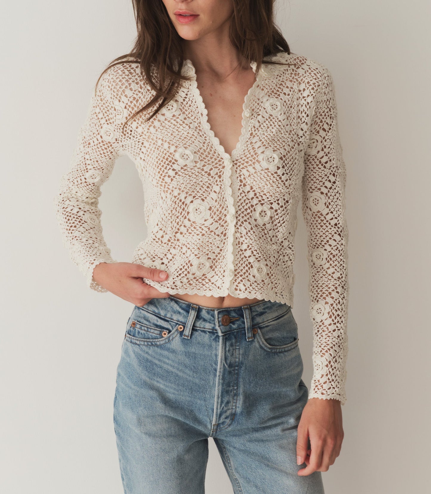 HMD -- OTTOLINE CARDIGAN -- PEARL