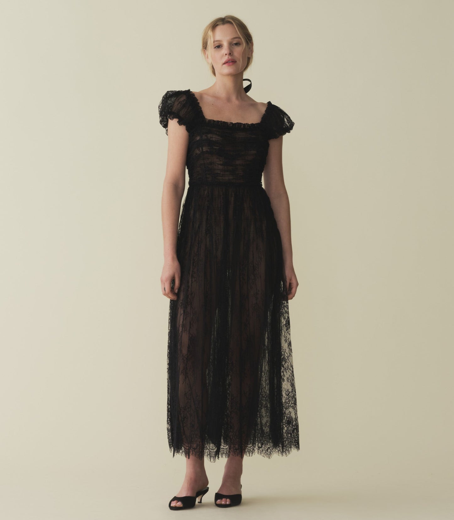 HMD -- PAMELINA DRESS -- BLACK LACE
