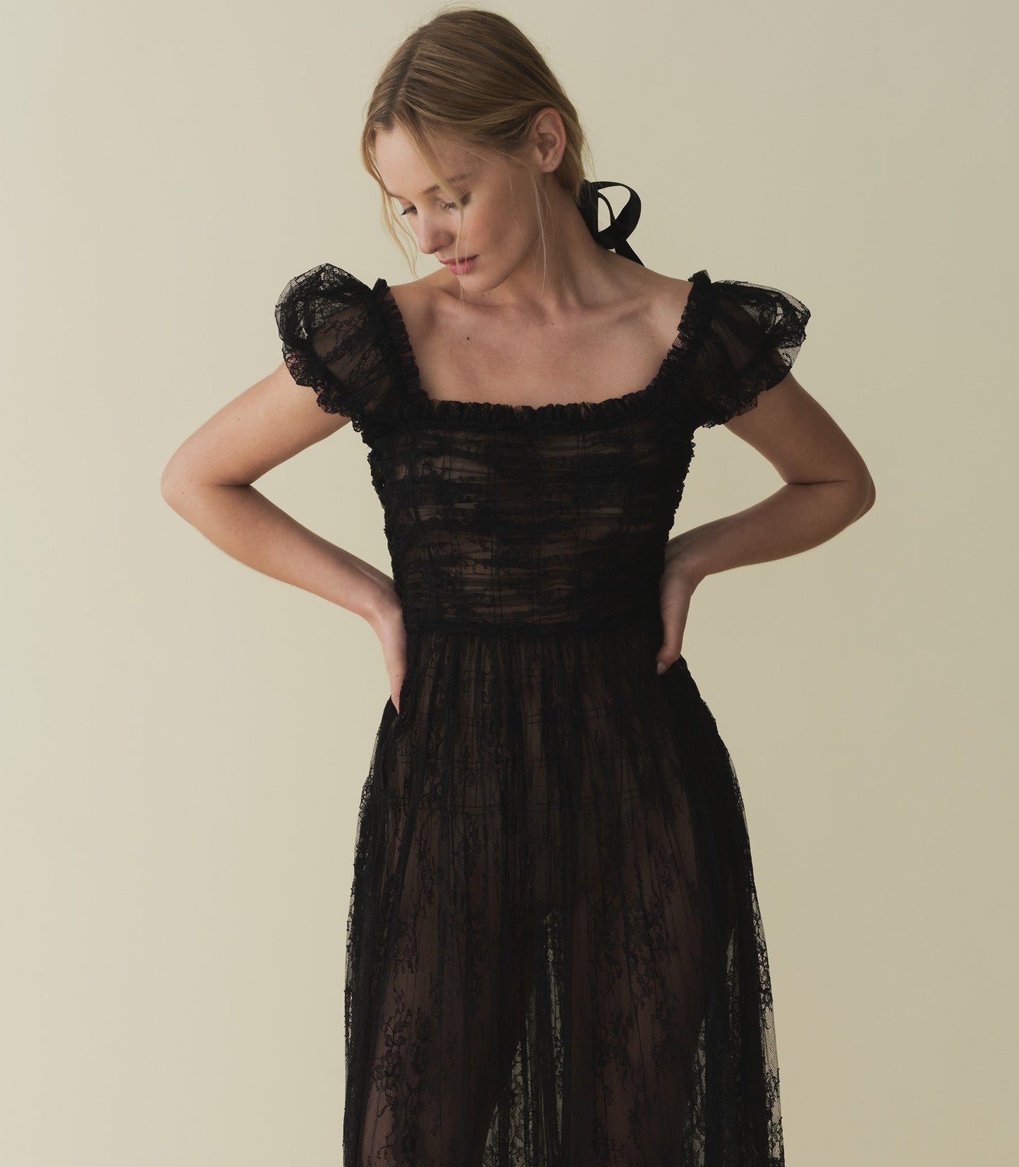 HMD -- PAMELINA DRESS -- BLACK LACE