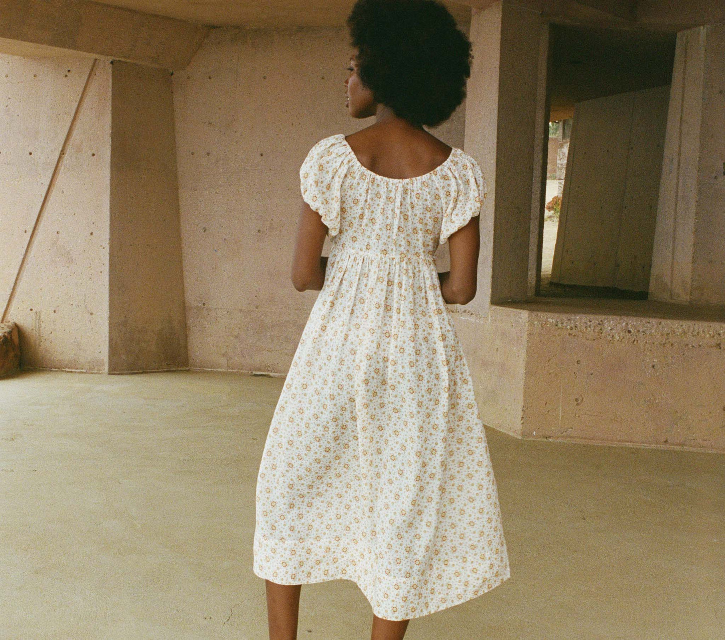 HMD -- PIAZZA DRESS -- ALABASTER COUNTRYSIDE CALICO