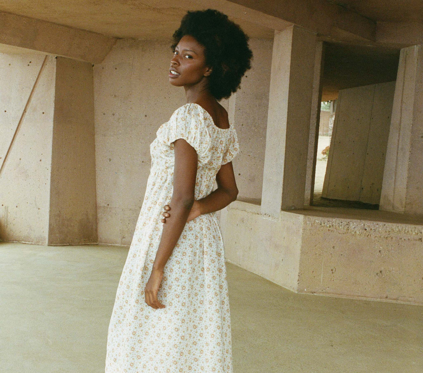 HMD -- PIAZZA DRESS -- ALABASTER COUNTRYSIDE CALICO