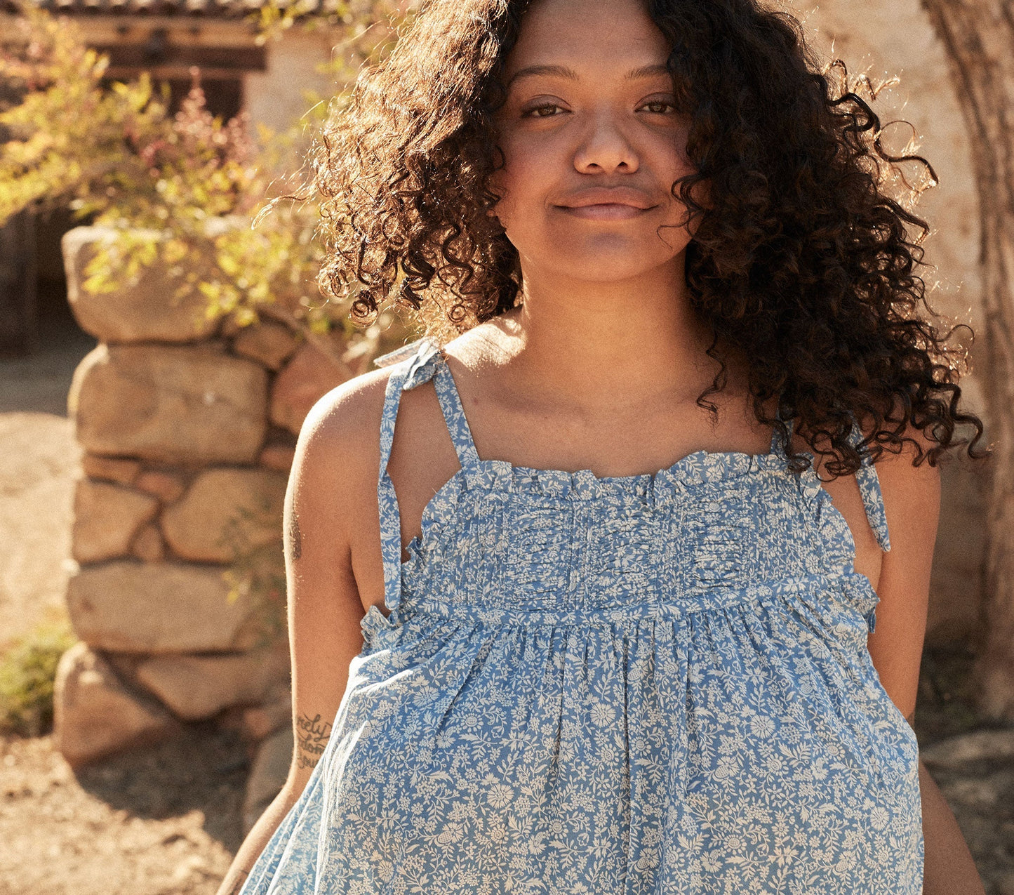 HMD -- PLUMOSA DRESS -- BLUE GARDEN BLOOM