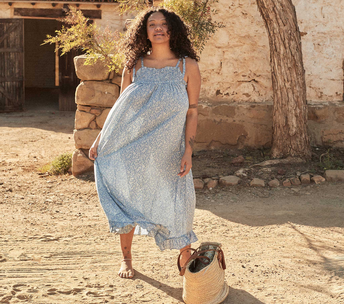 HMD -- PLUMOSA DRESS -- BLUE GARDEN BLOOM