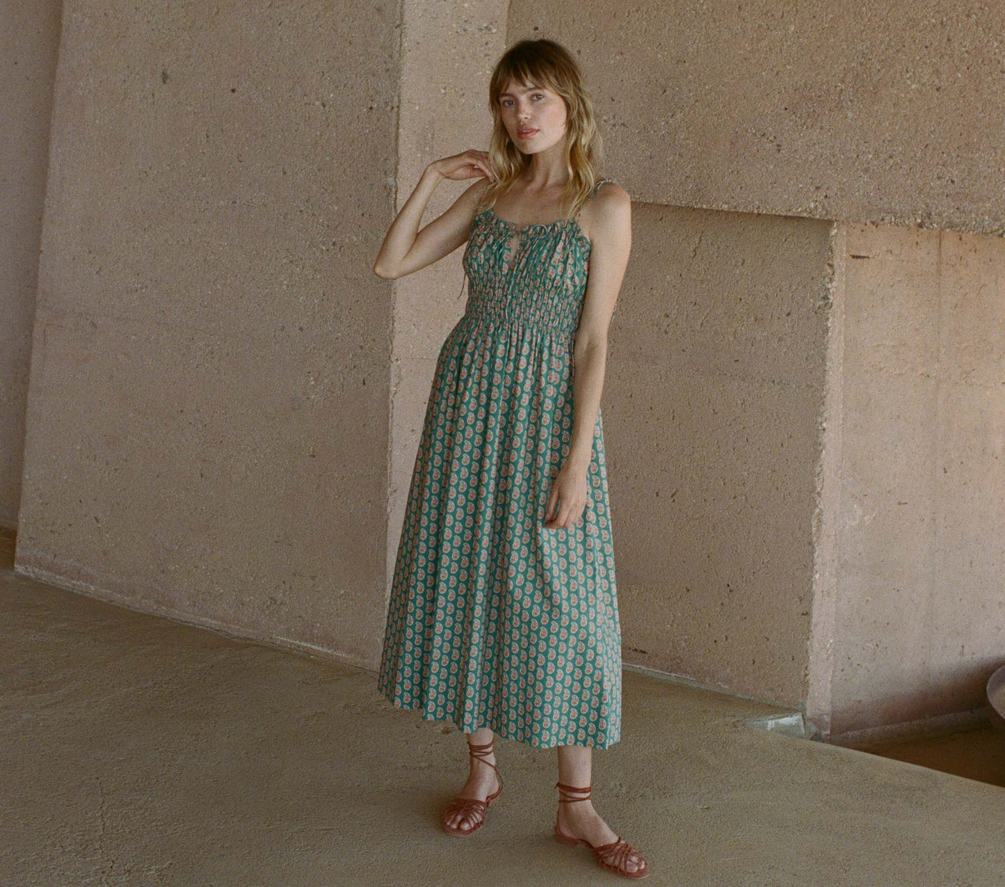 HMD -- RHODA DRESS -- SUNRISE PAISLEY