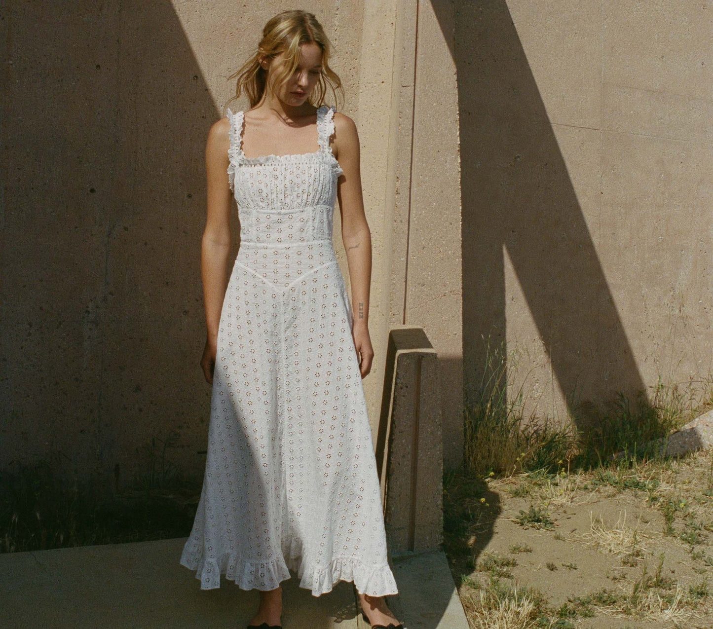 HMD -- ROMA DRESS -- POWDER