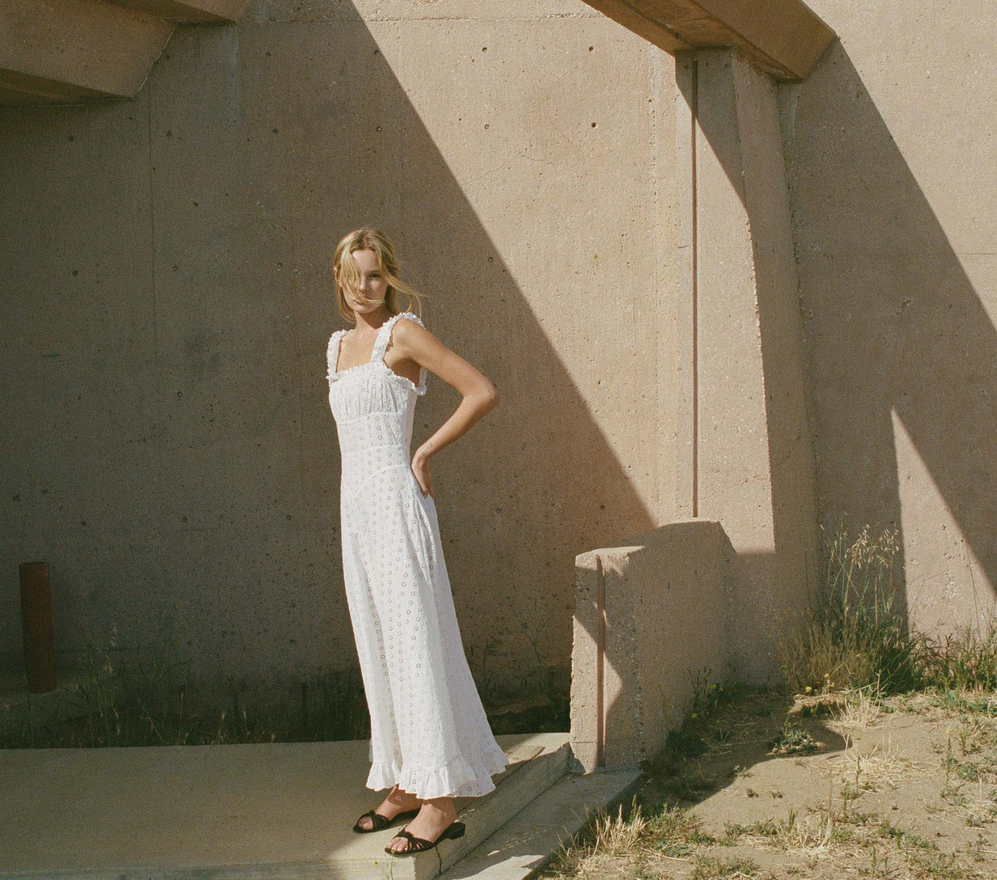 HMD -- ROMA DRESS -- POWDER