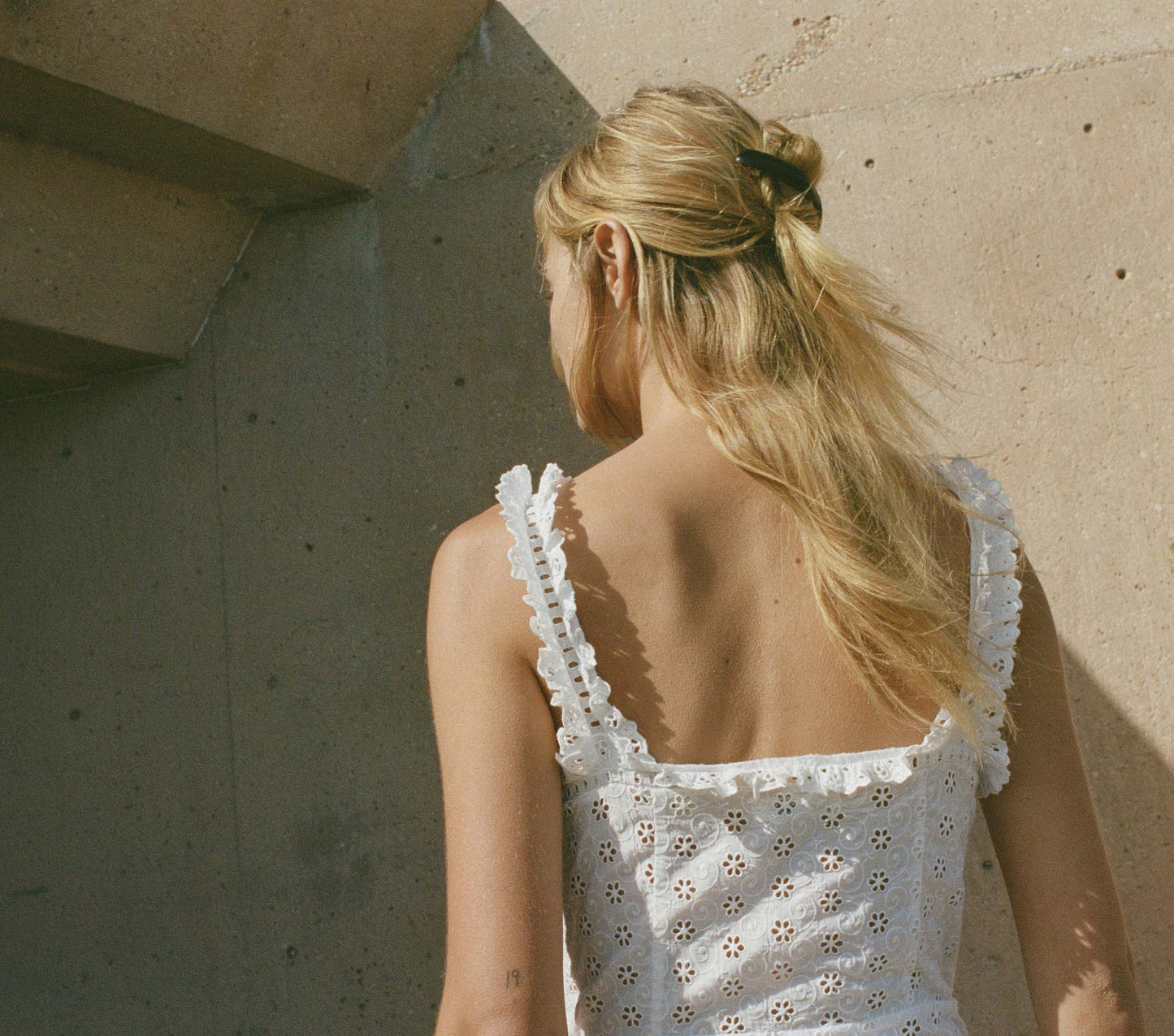 HMD -- ROMA DRESS -- POWDER