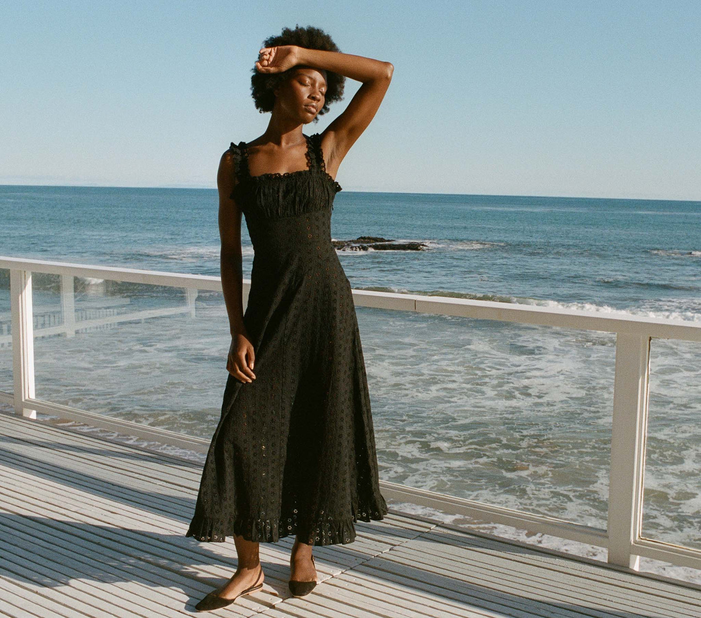 HMD -- ROMA DRESS -- BLACK