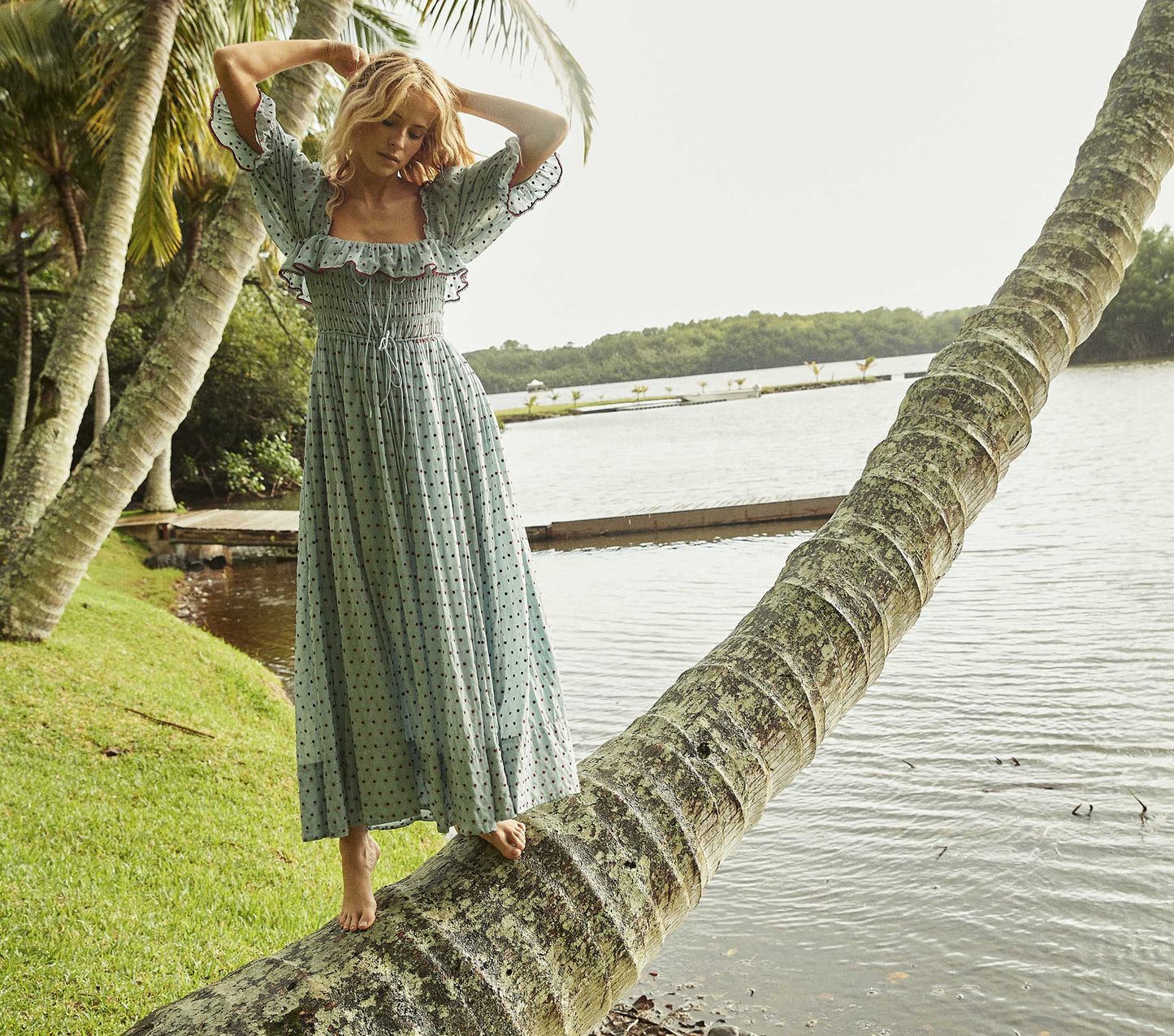 HMD -- SOL DRESS -- AZURE SWISS DOT