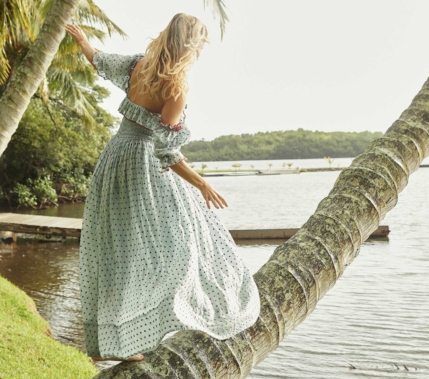 HMD -- SOL DRESS -- AZURE SWISS DOT