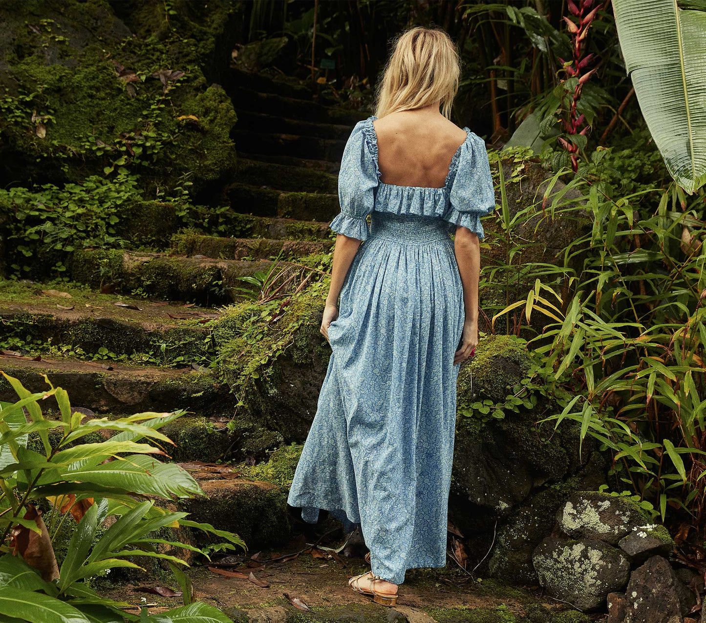 HMD -- SOL DRESS -- BLUE GARDEN BLOOM