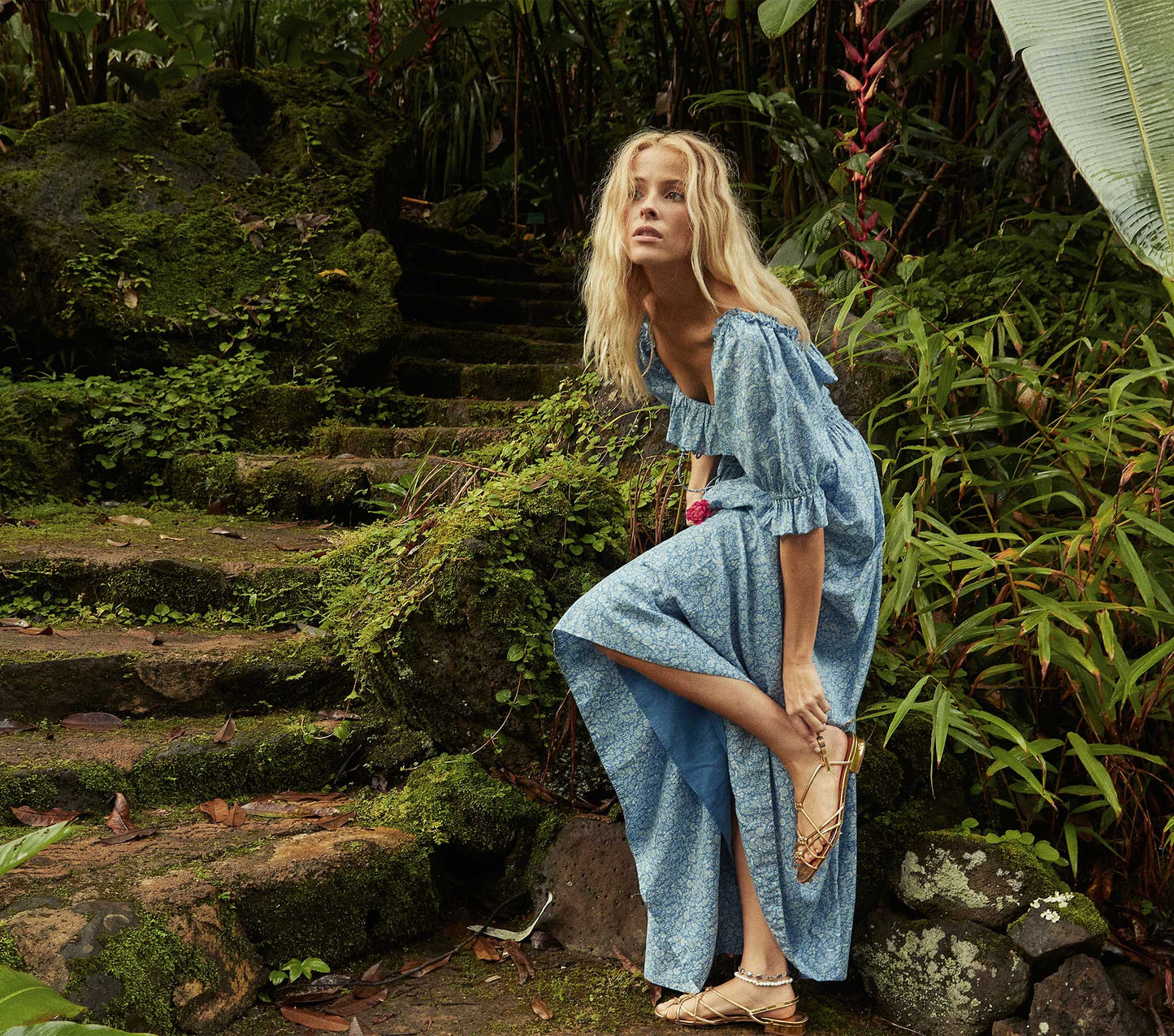 HMD -- SOL DRESS -- BLUE GARDEN BLOOM