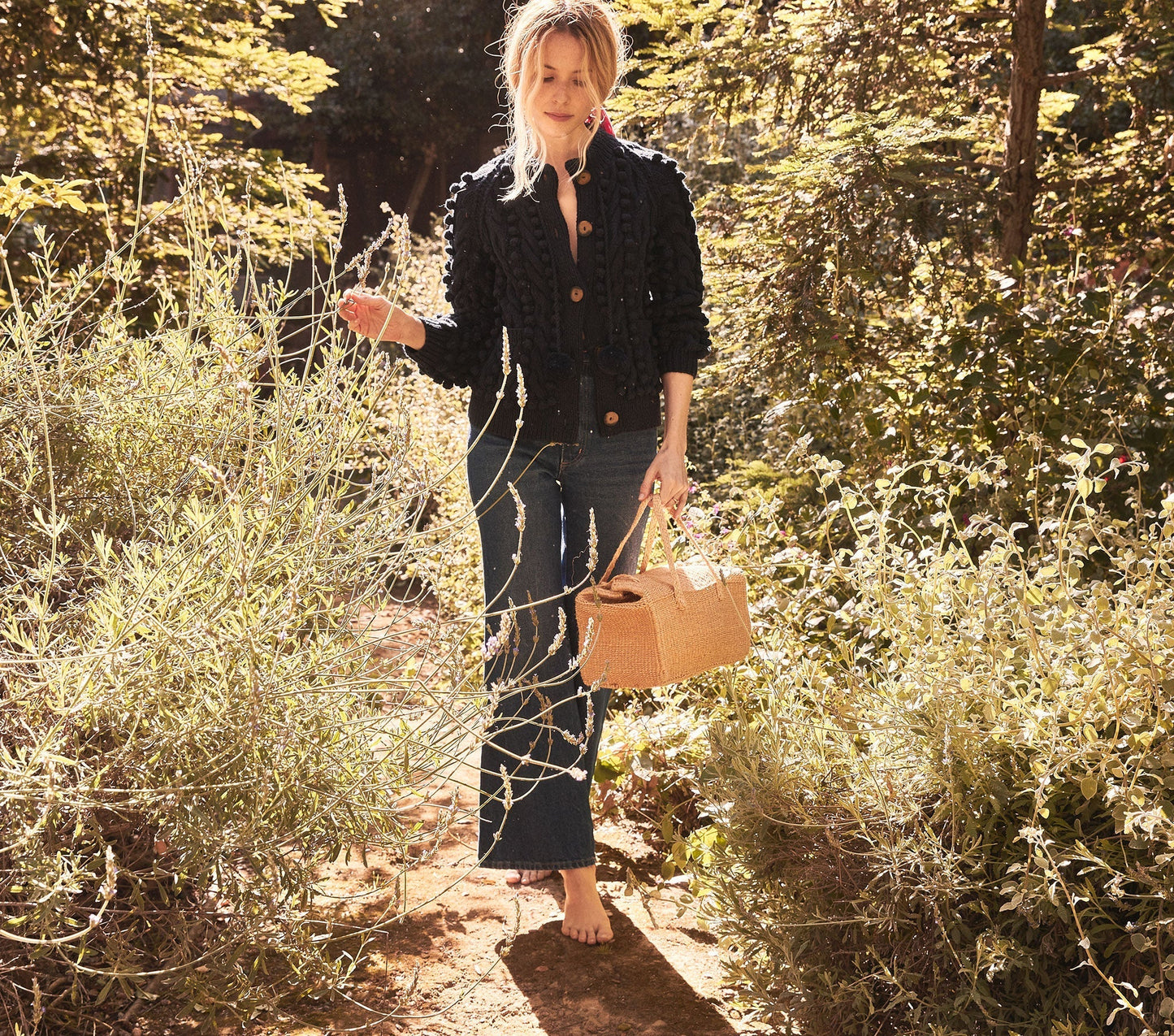 HMD -- POMME SWEATER -- NAVY