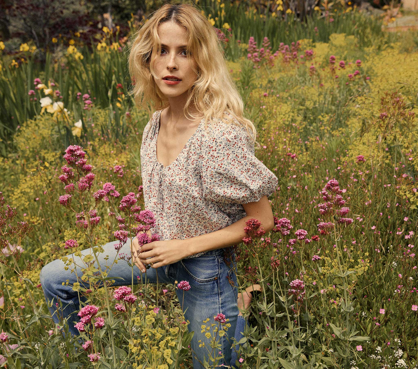 HMD -- LOTUS TOP -- BRIARWOOD FLORAL