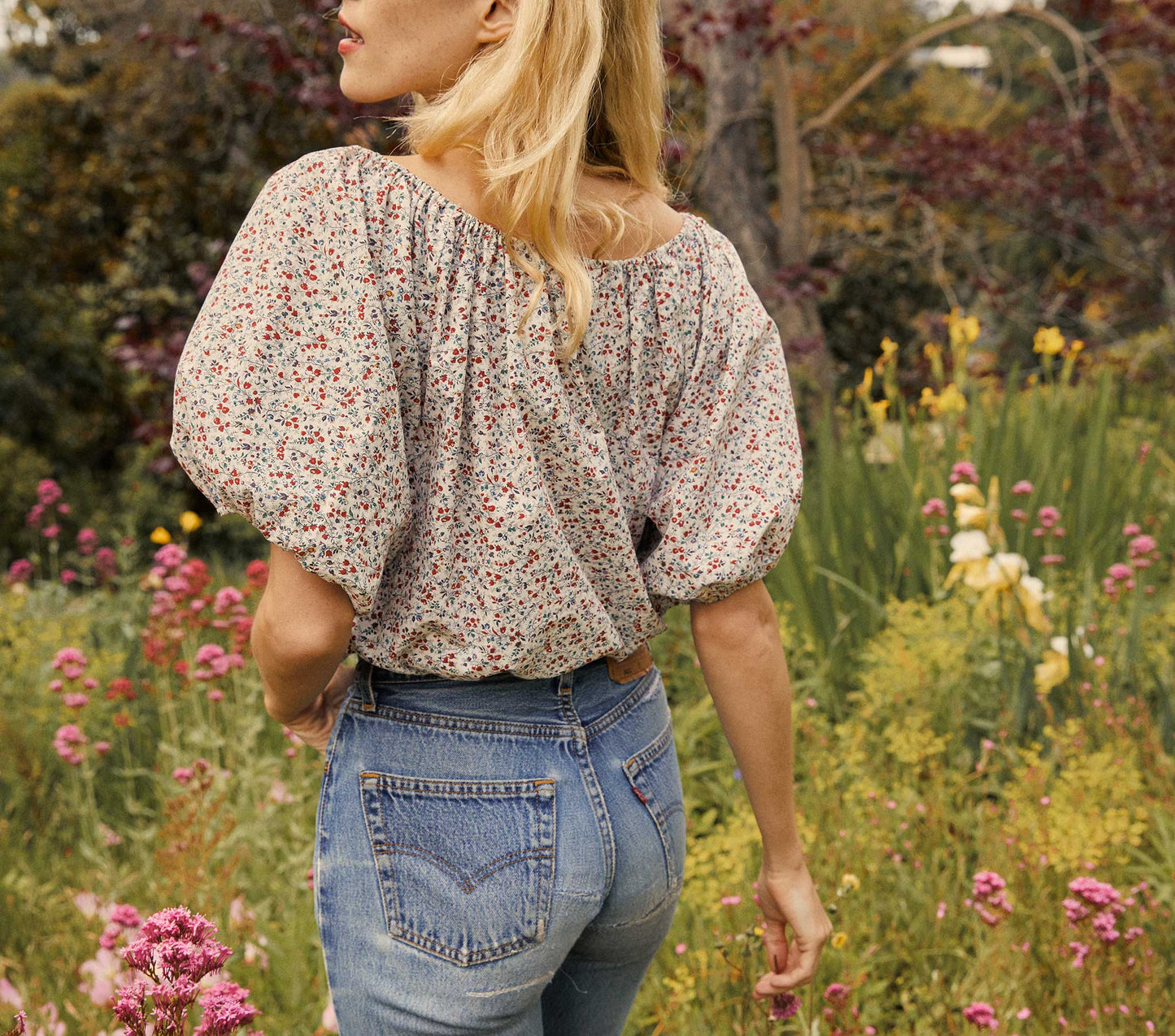 HMD -- LOTUS TOP -- BRIARWOOD FLORAL