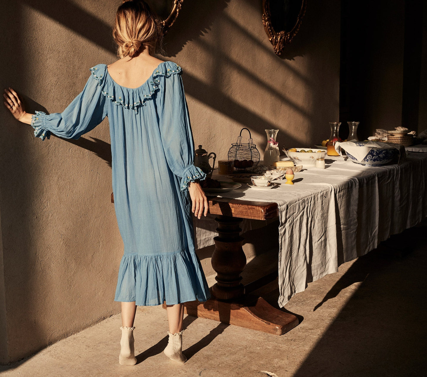 HMD -- SOLARIS NIGHTGOWN -- MEDALLION BLUE