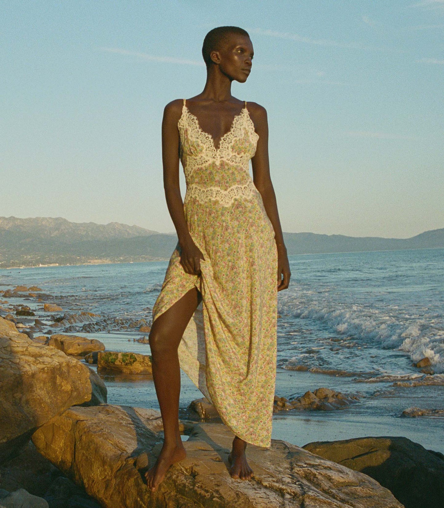 HMD -- VENUS DRESS -- CHRYSANTHEMUM SKY FLORAL