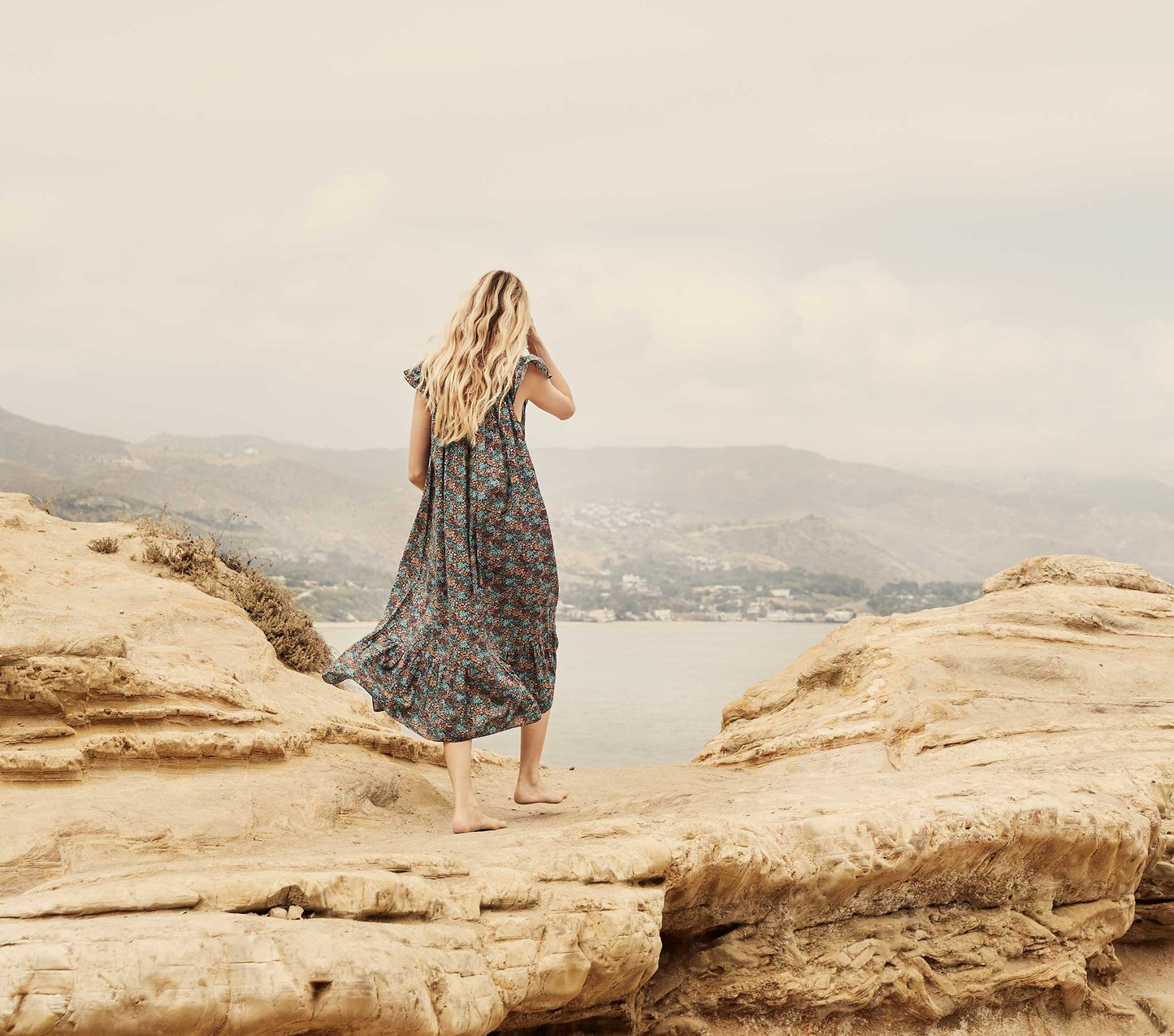 HMD -- VIOLETTA DRESS -- NAVY LADY BIRD FLORAL