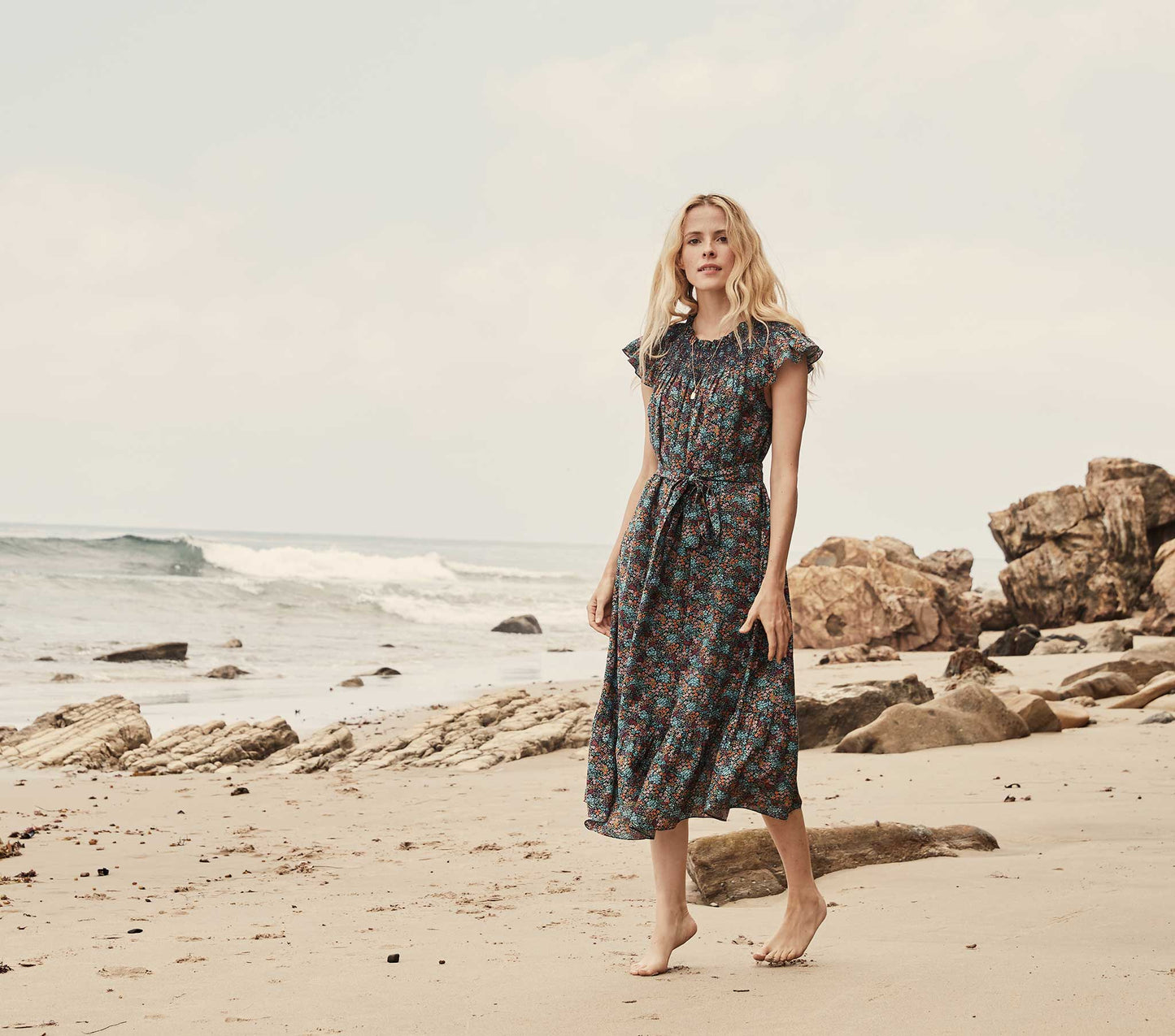 HMD -- VIOLETTA DRESS -- NAVY LADY BIRD FLORAL