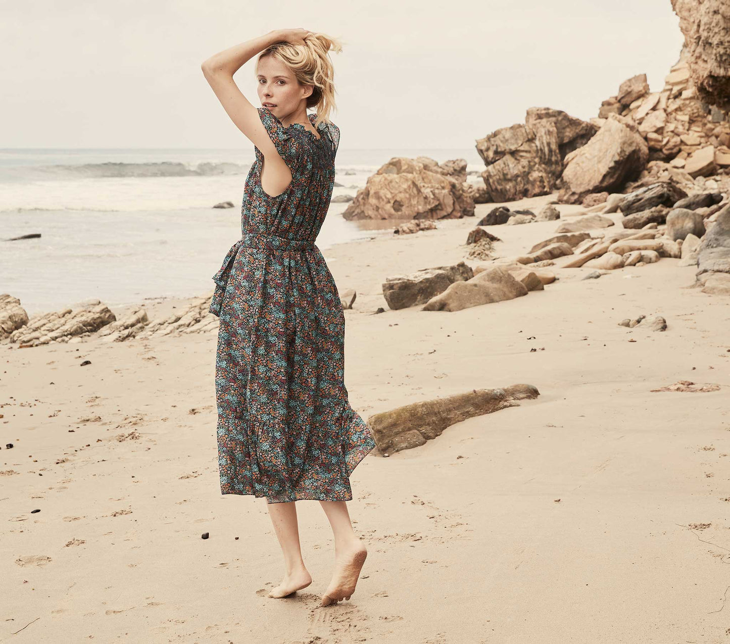 HMD -- VIOLETTA DRESS -- NAVY LADY BIRD FLORAL