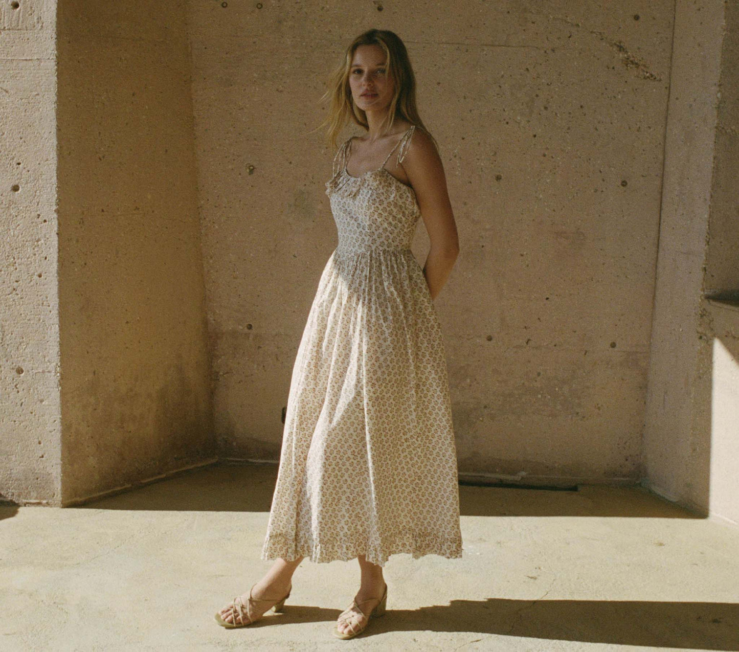 HMD -- WENDELIN DRESS -- SPRING ELDERBERRY FLORAL