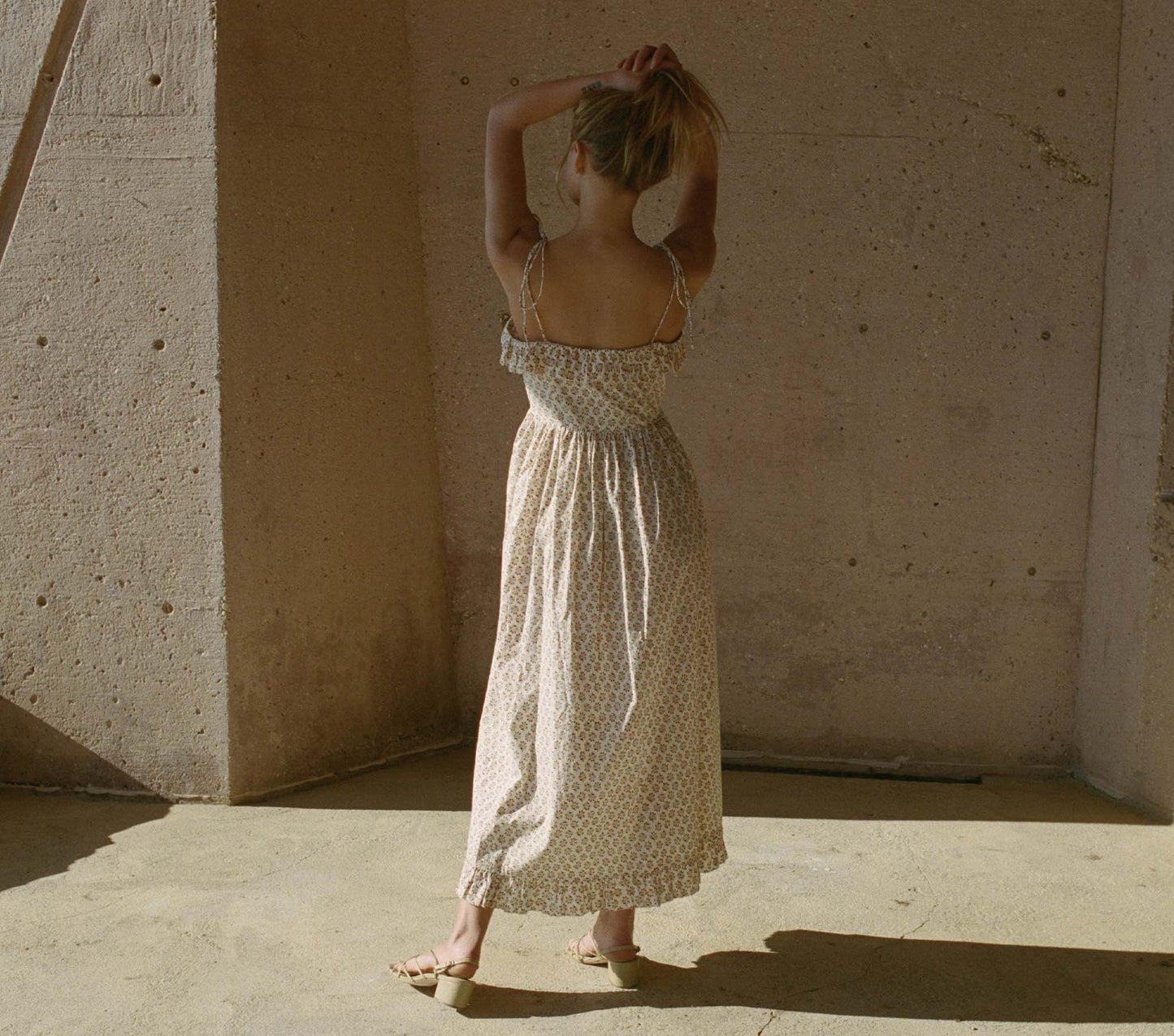 HMD -- WENDELIN DRESS -- SPRING ELDERBERRY FLORAL