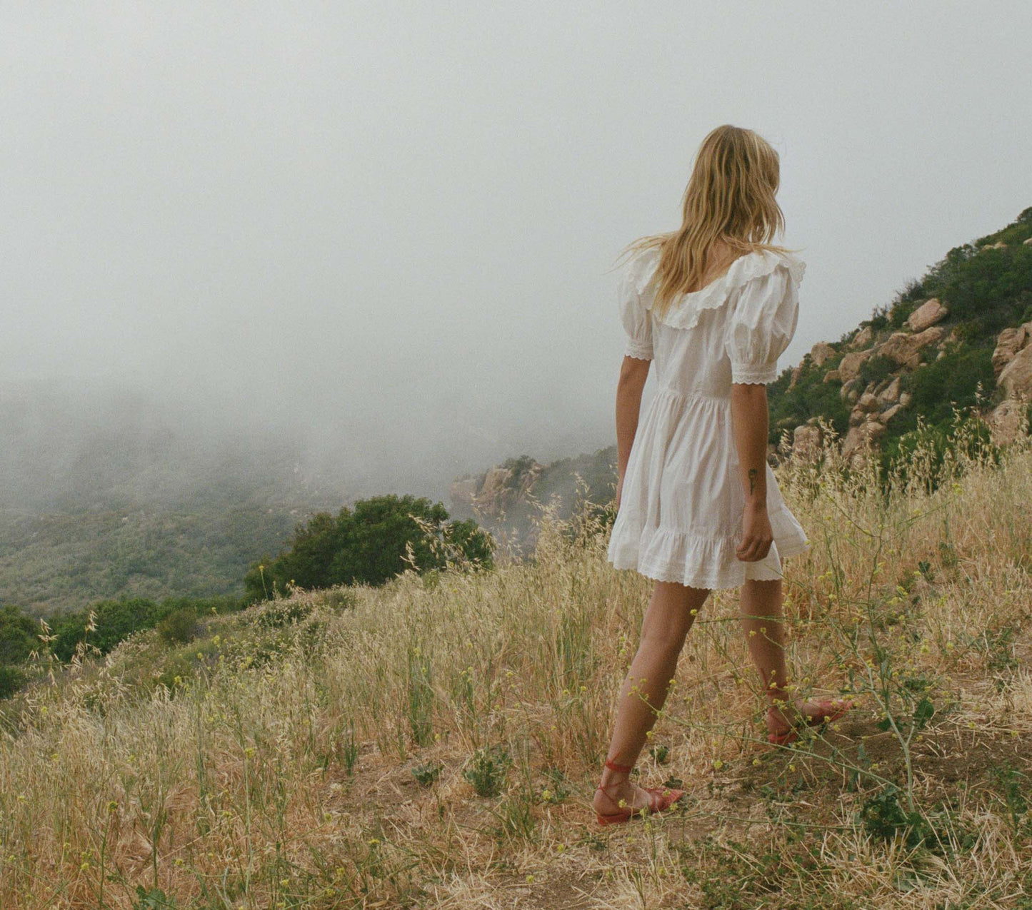 HMD -- WINNIE DRESS -- POWDER