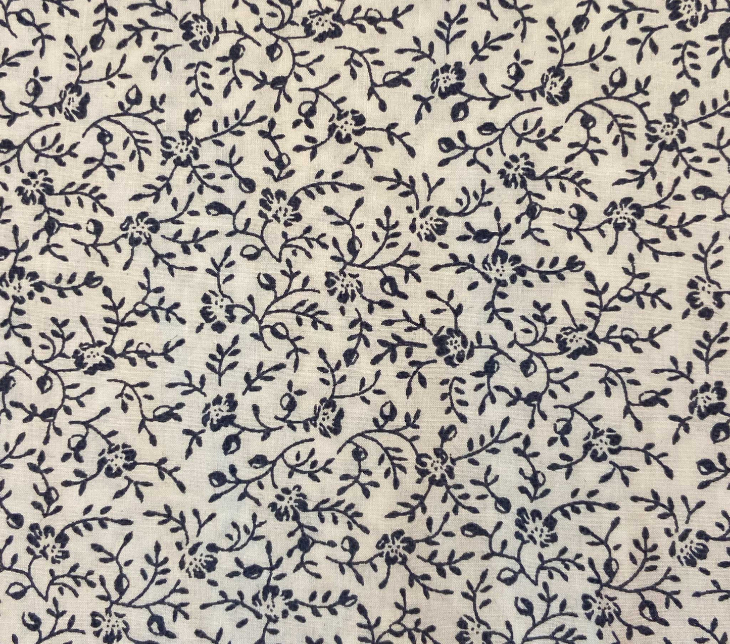 HMD -- TRAIL DRESS -- CREAM COTTAGE IVY FLORAL