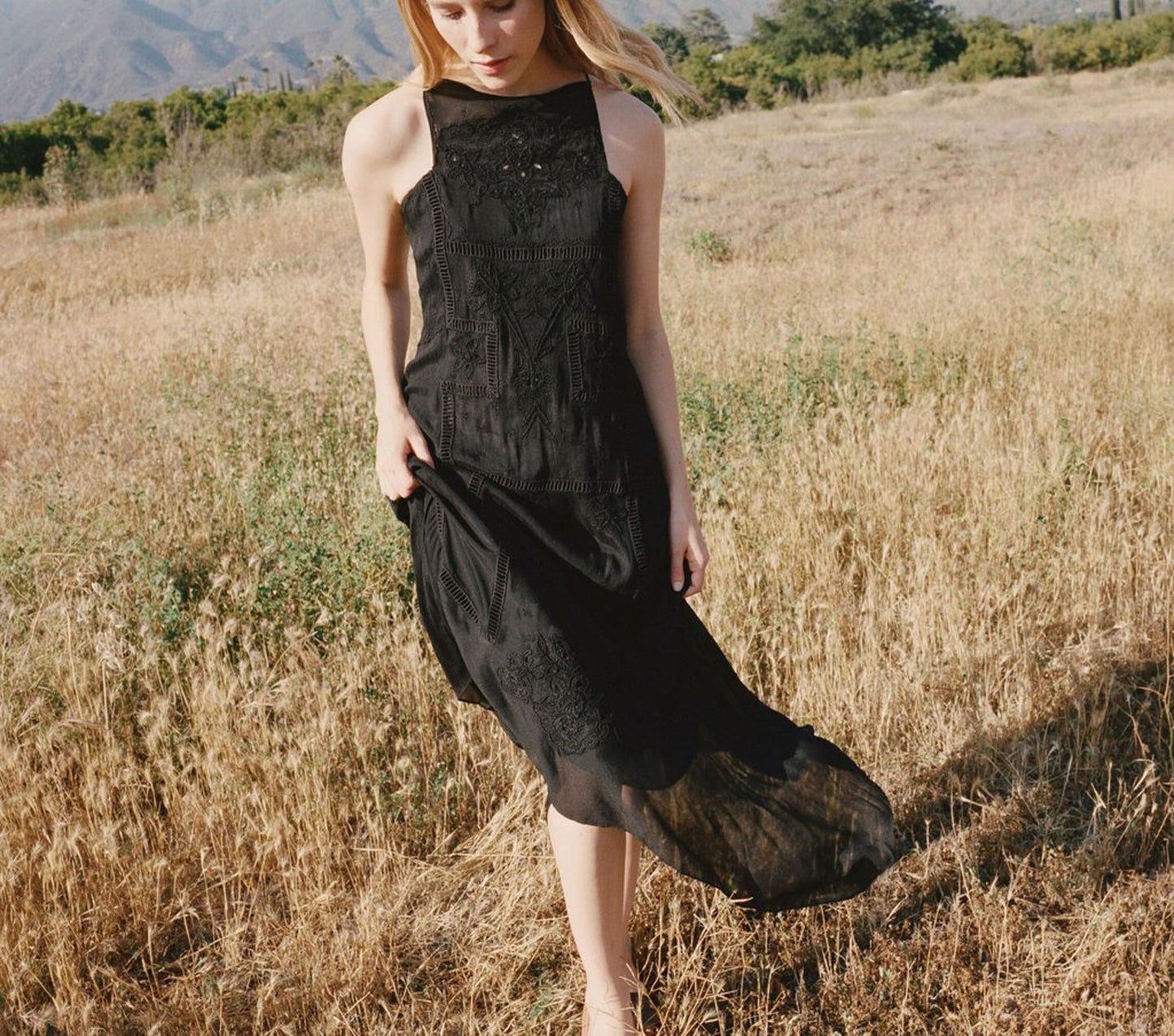 HMD -- HANDKERCHIEF DRESS -- Black